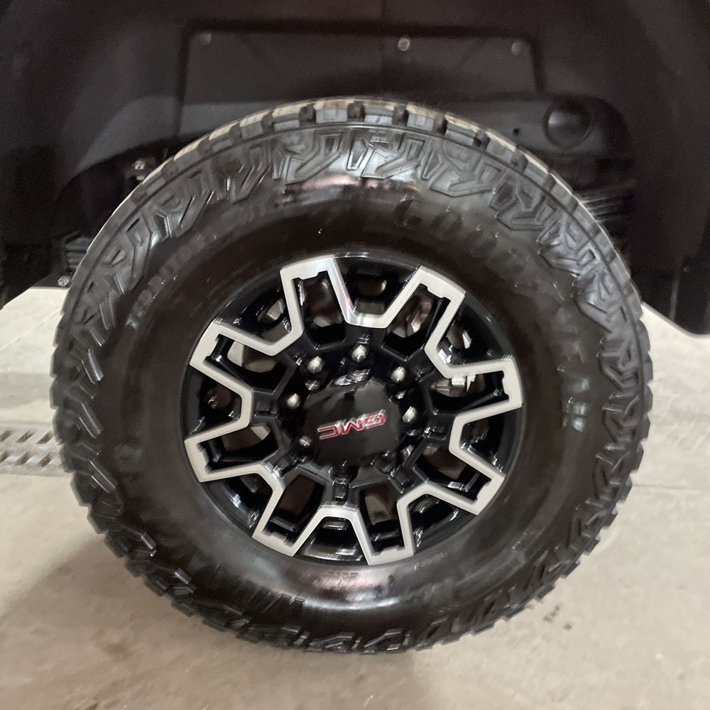 2025 GMC Sierra 2500HD AT4X