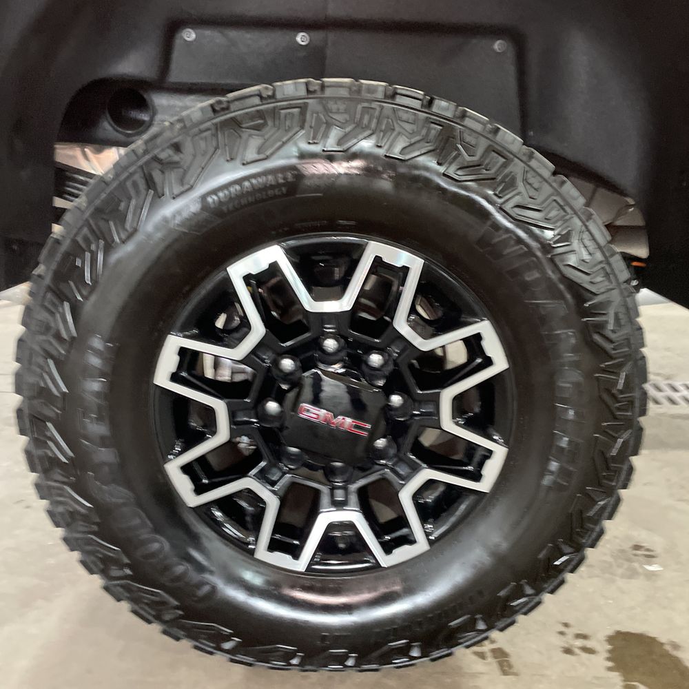 2025 GMC Sierra 2500HD AT4X