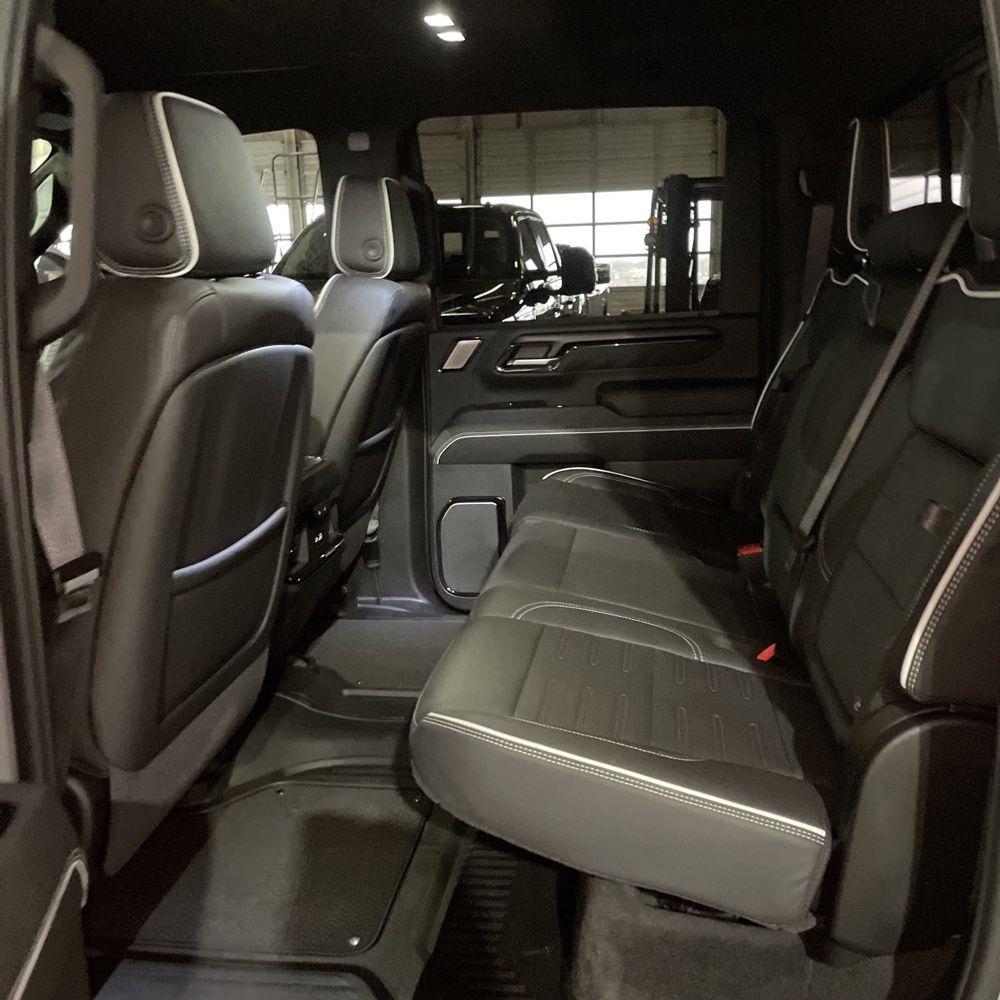 2025 GMC Sierra 2500HD AT4X