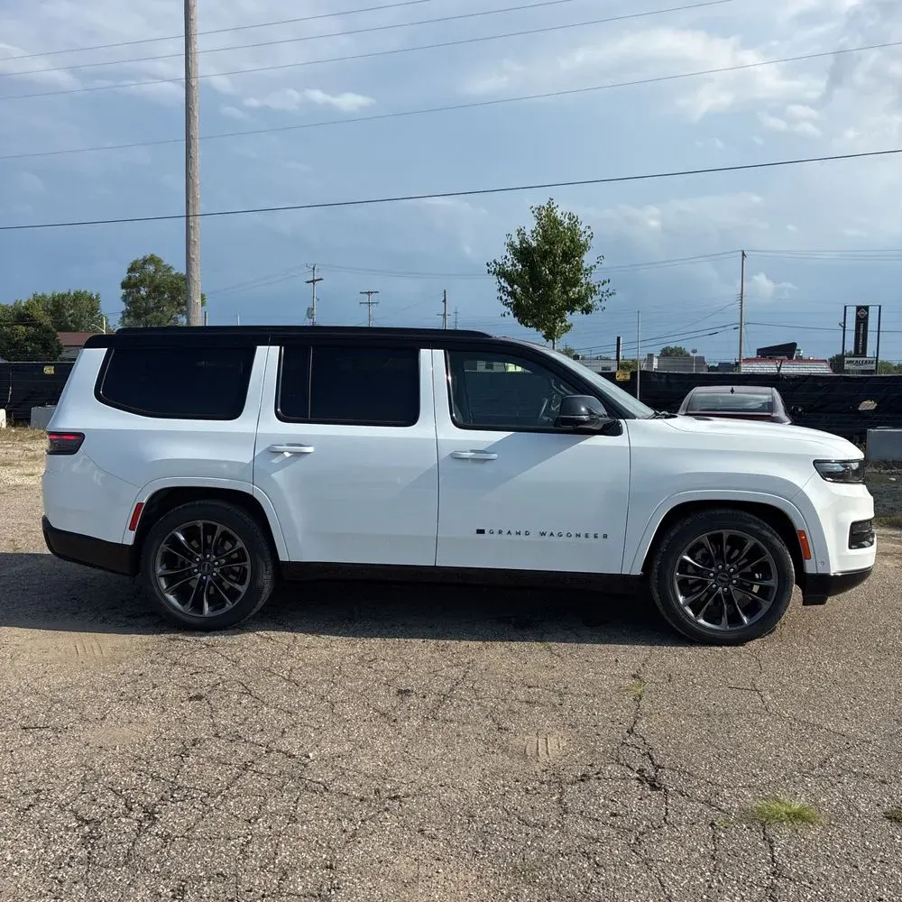 2024 Jeep Grand Wagoneer Series II Obsidian