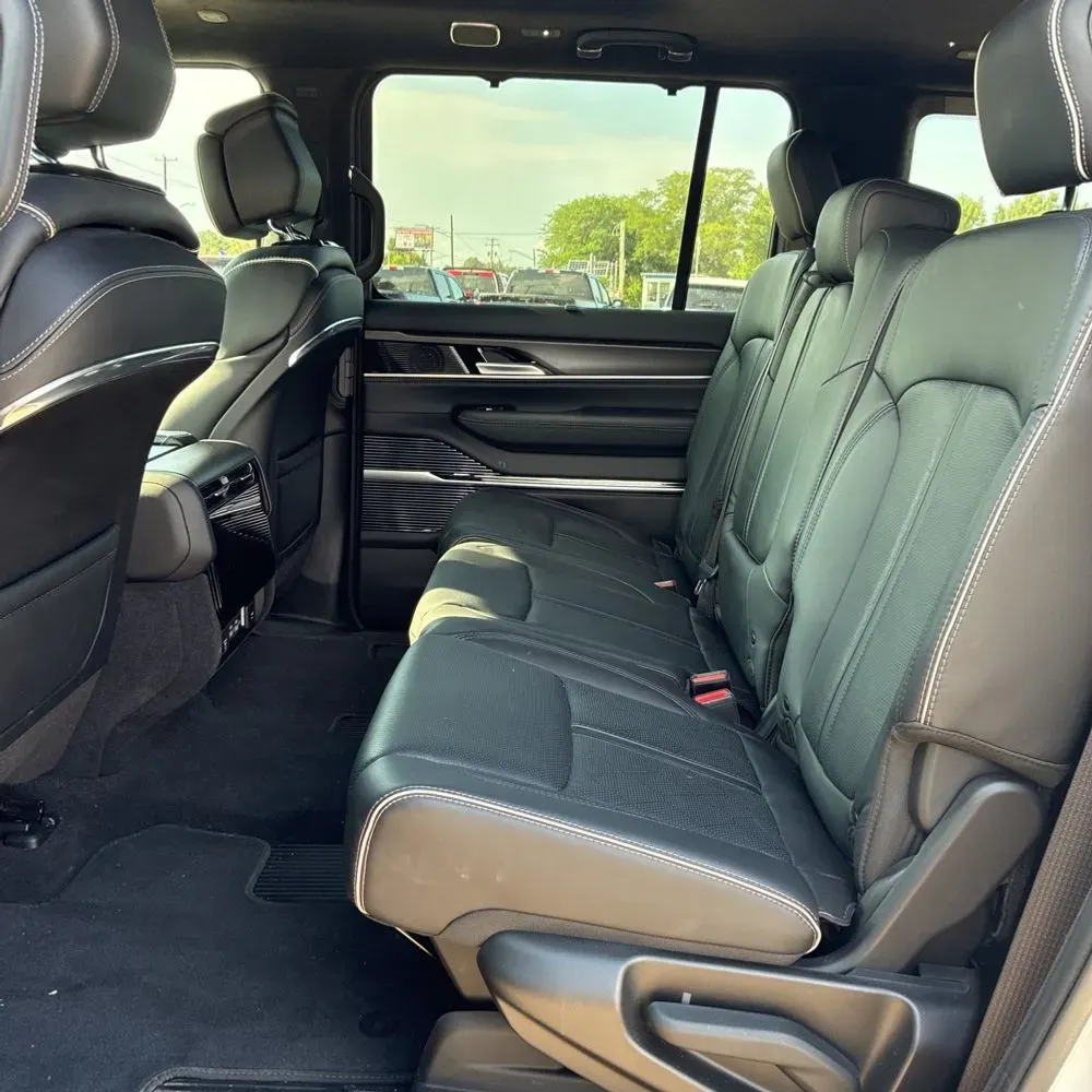 2024 Jeep Grand Wagoneer Series II Obsidian