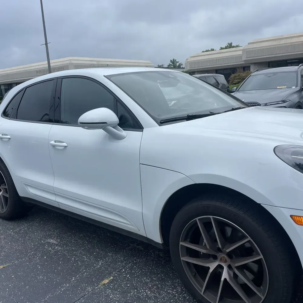 2024 Porsche Macan Base