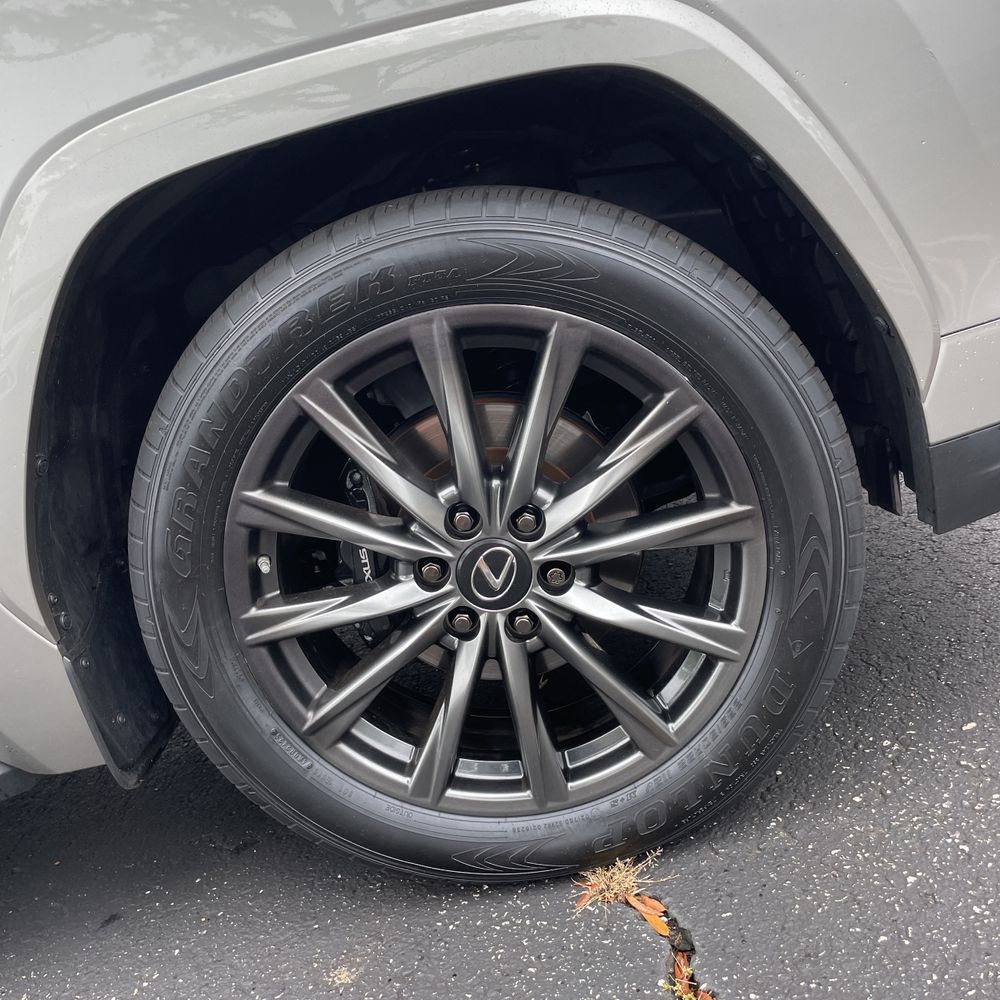 2023 Lexus LX 600 F SPORT Handling