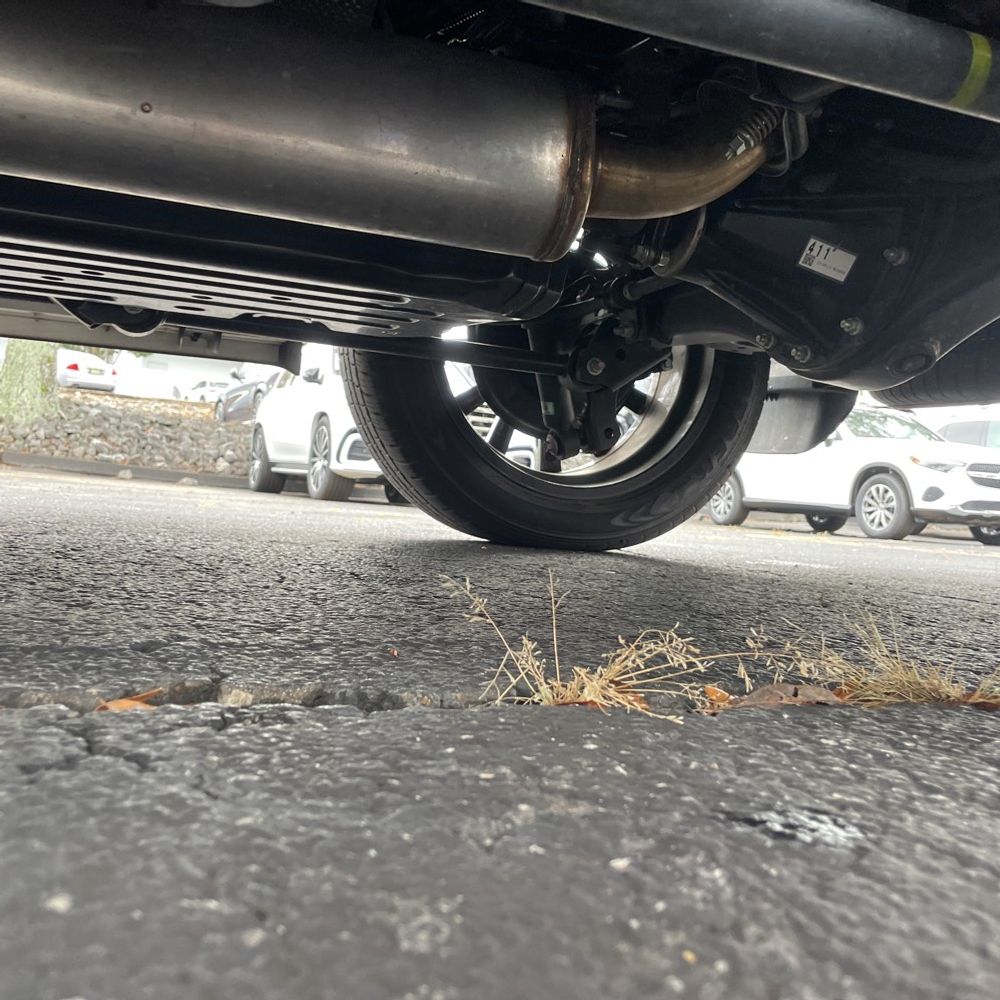 2023 Lexus LX 600 F SPORT Handling