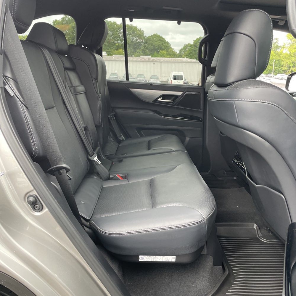 2023 Lexus LX 600 F SPORT Handling