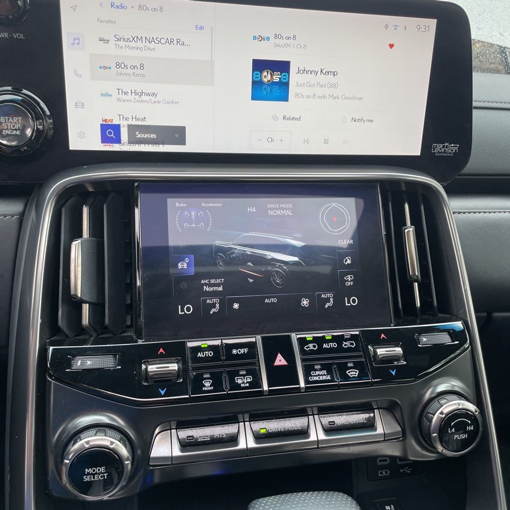 2023 Lexus LX 600 F SPORT Handling