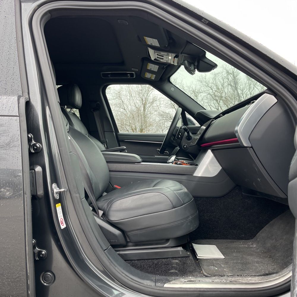 2024 Land Rover Range Rover P530 SE