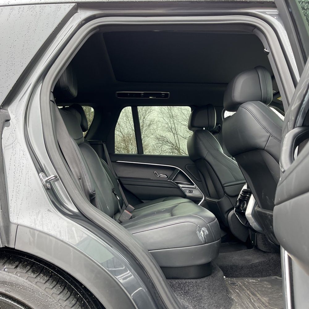 2024 Land Rover Range Rover P530 SE