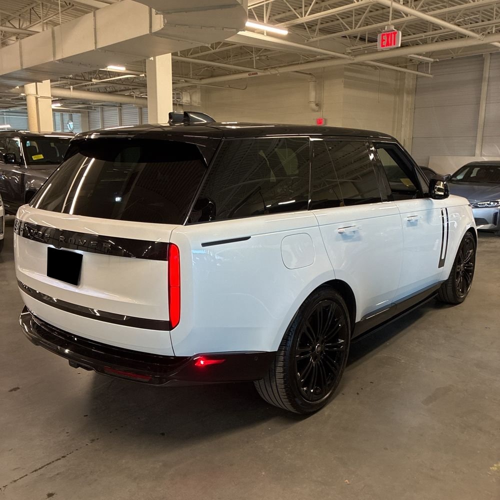 2024 Land Rover Range Rover P530 SE