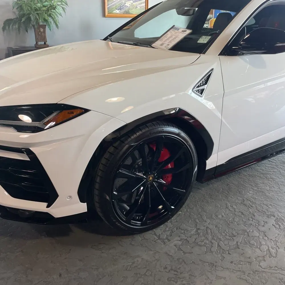 2022 Lamborghini Urus Base