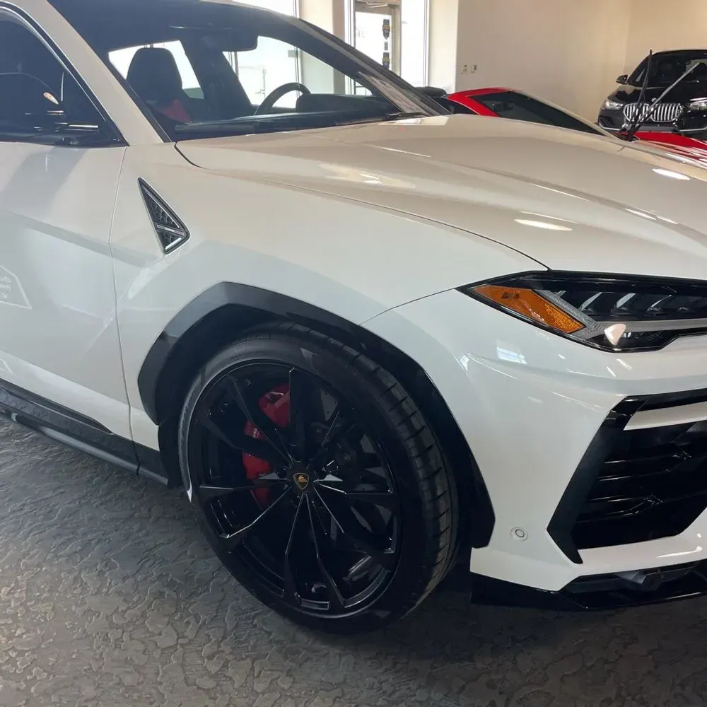 2022 Lamborghini Urus Base