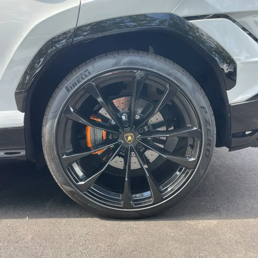 2023 Lamborghini Urus S