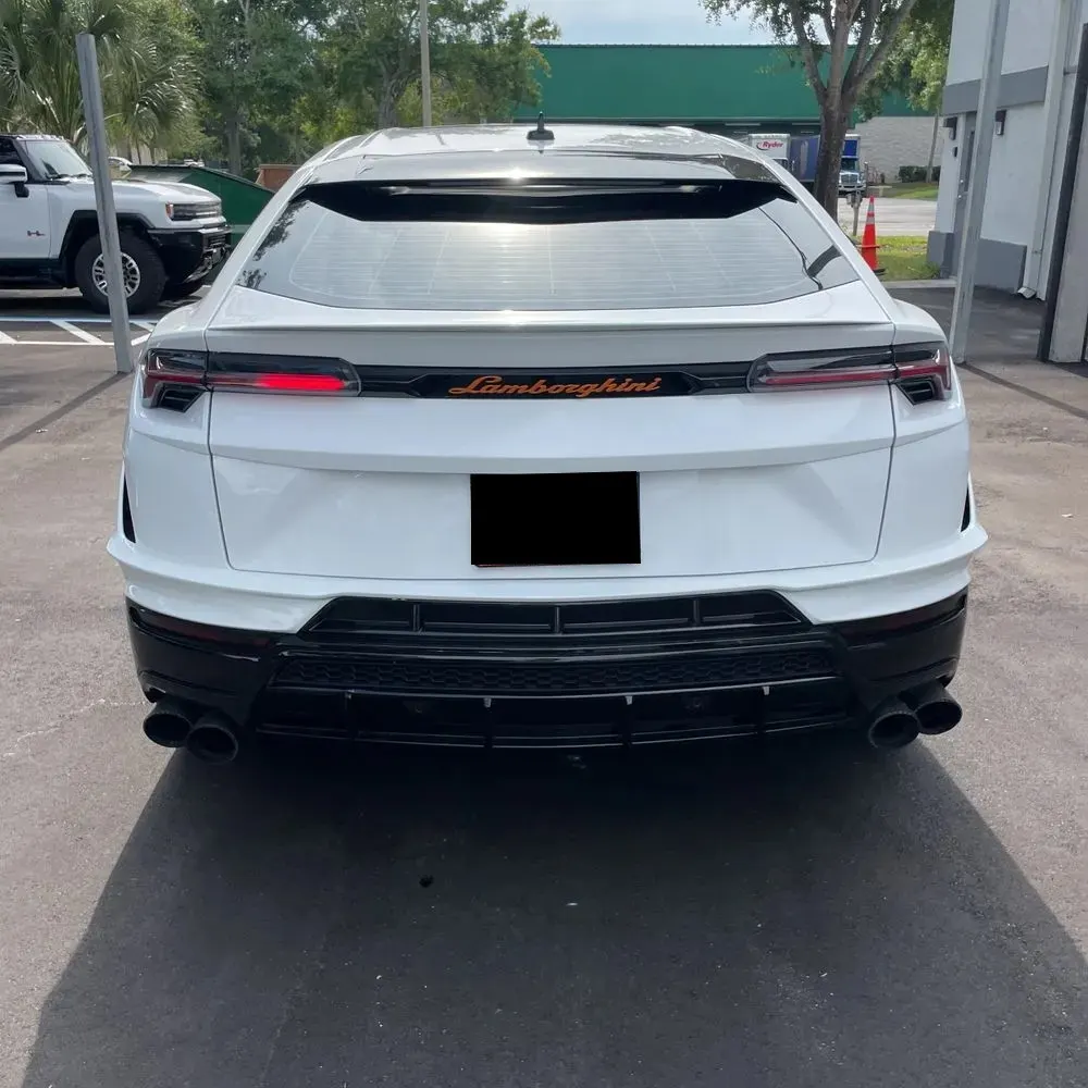 2023 Lamborghini Urus S