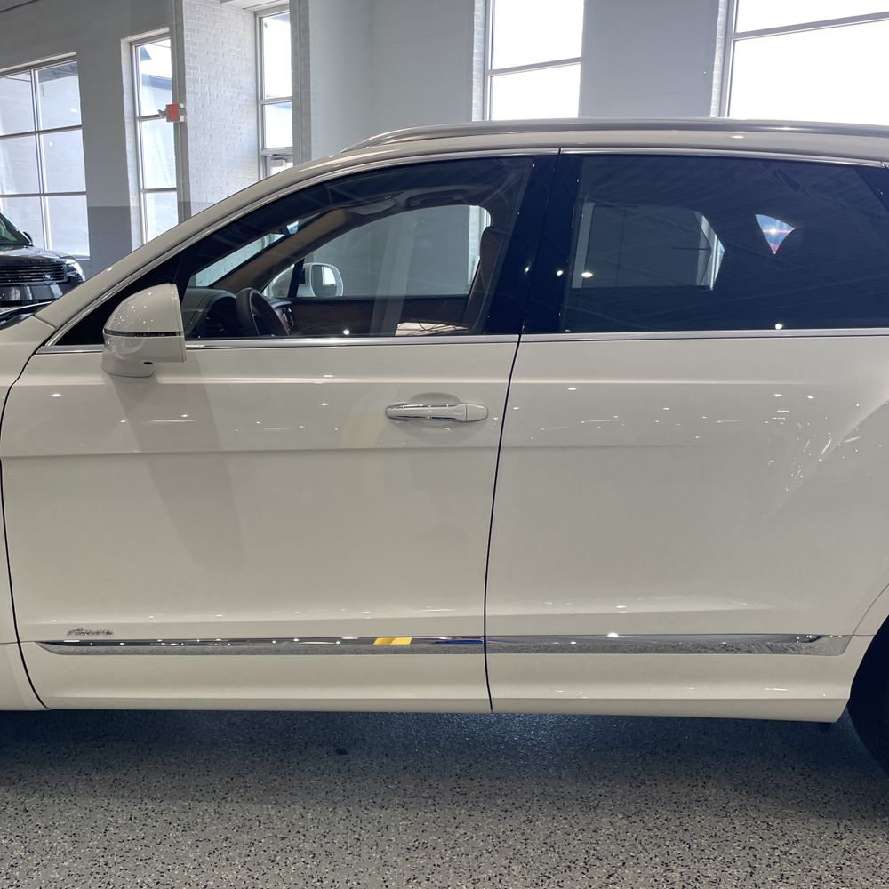 2024 Bentley Bentayga Base