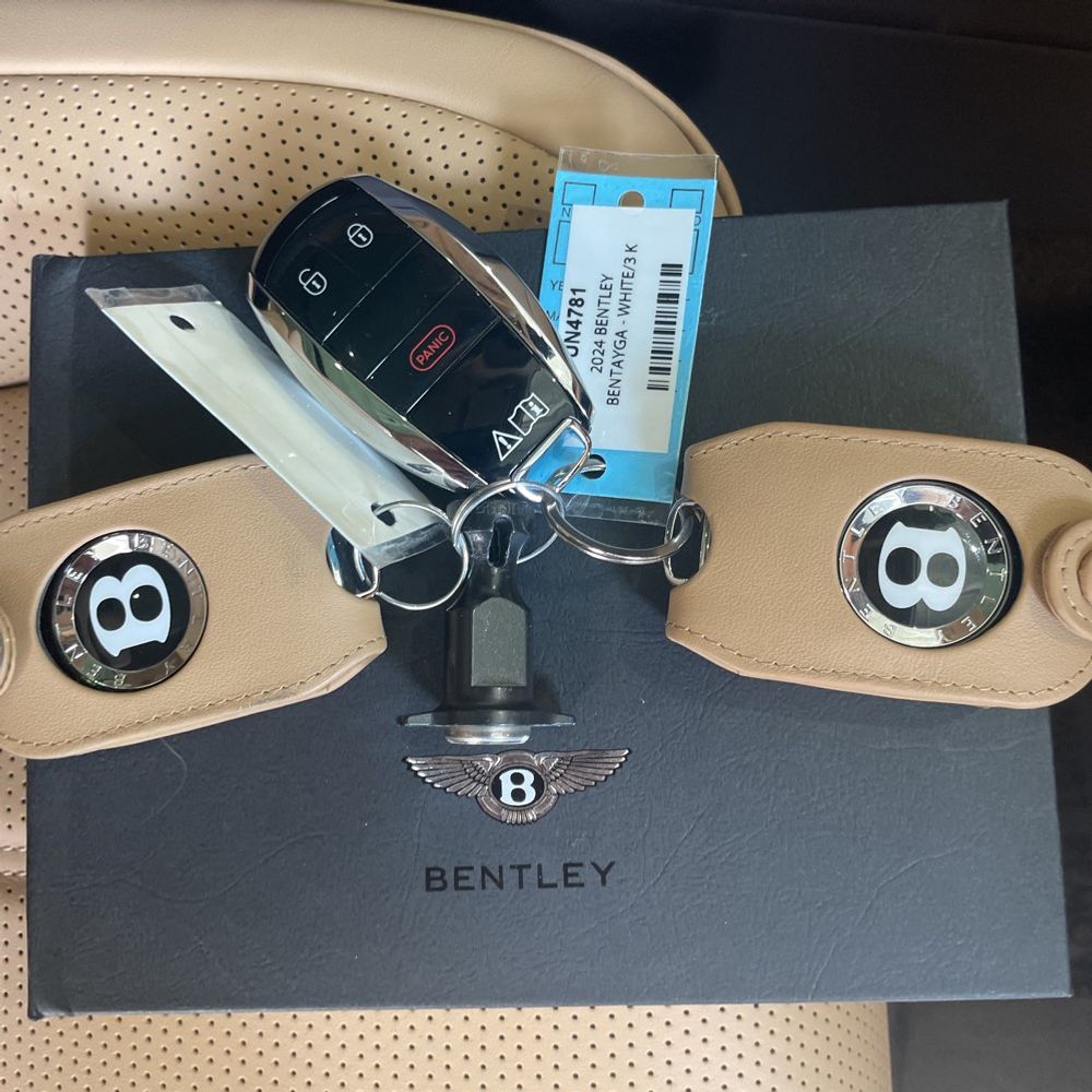 2024 Bentley Bentayga Base