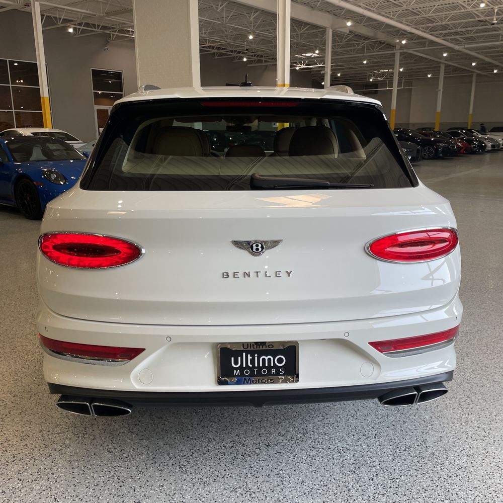 2024 Bentley Bentayga Base