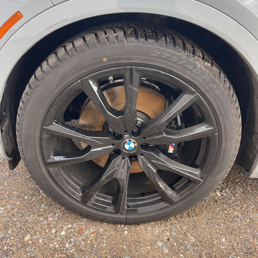 2024 BMW X7 M60i