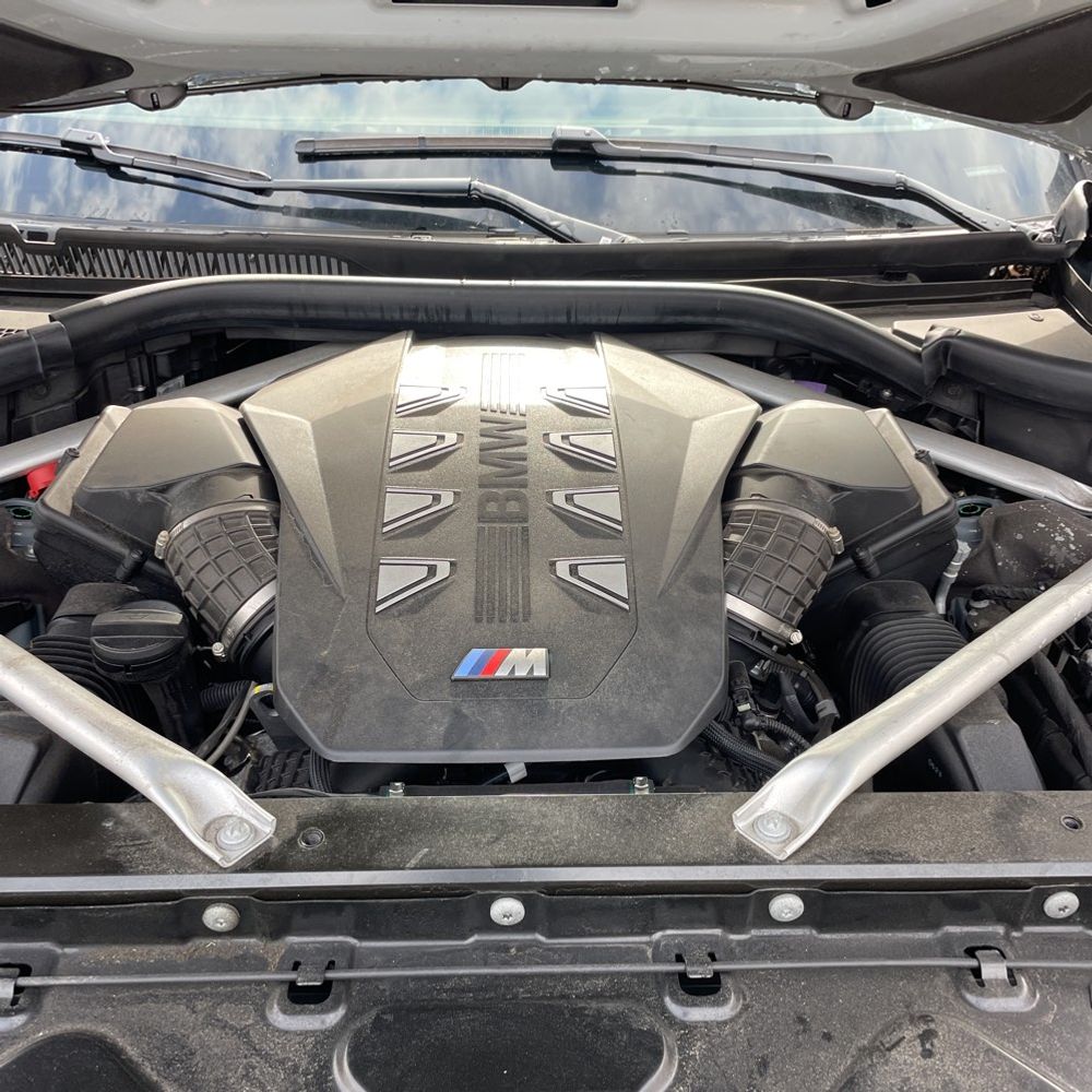 2024 BMW X7 M60i