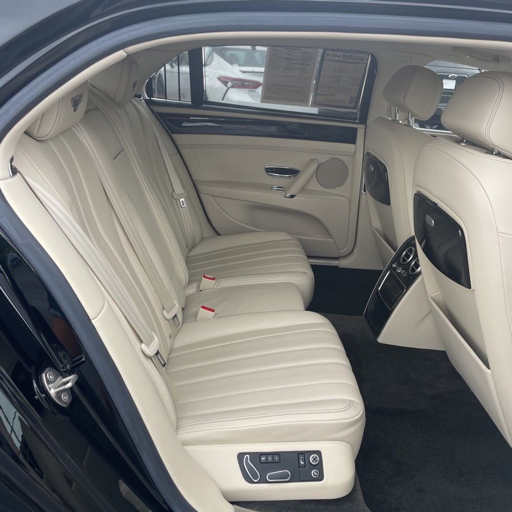 2015 Bentley Flying Spur Base