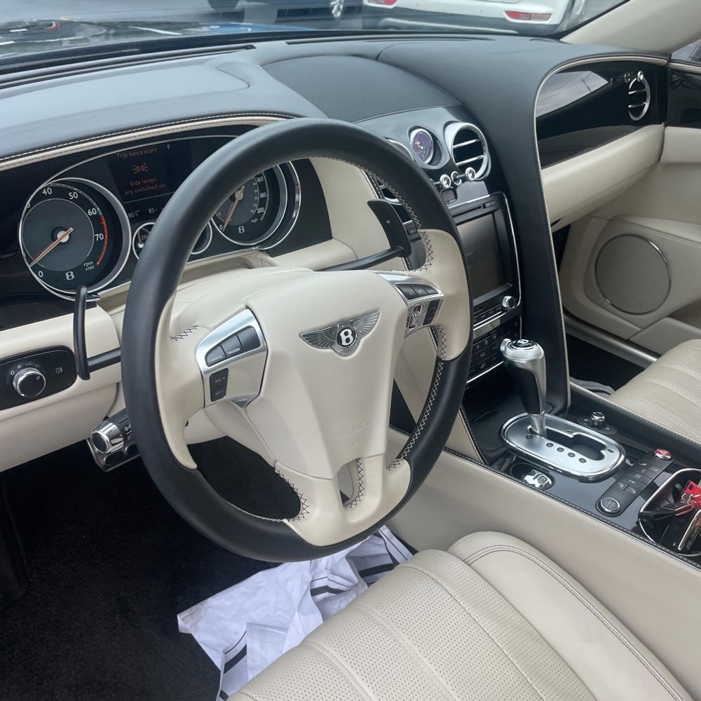 2015 Bentley Flying Spur Base