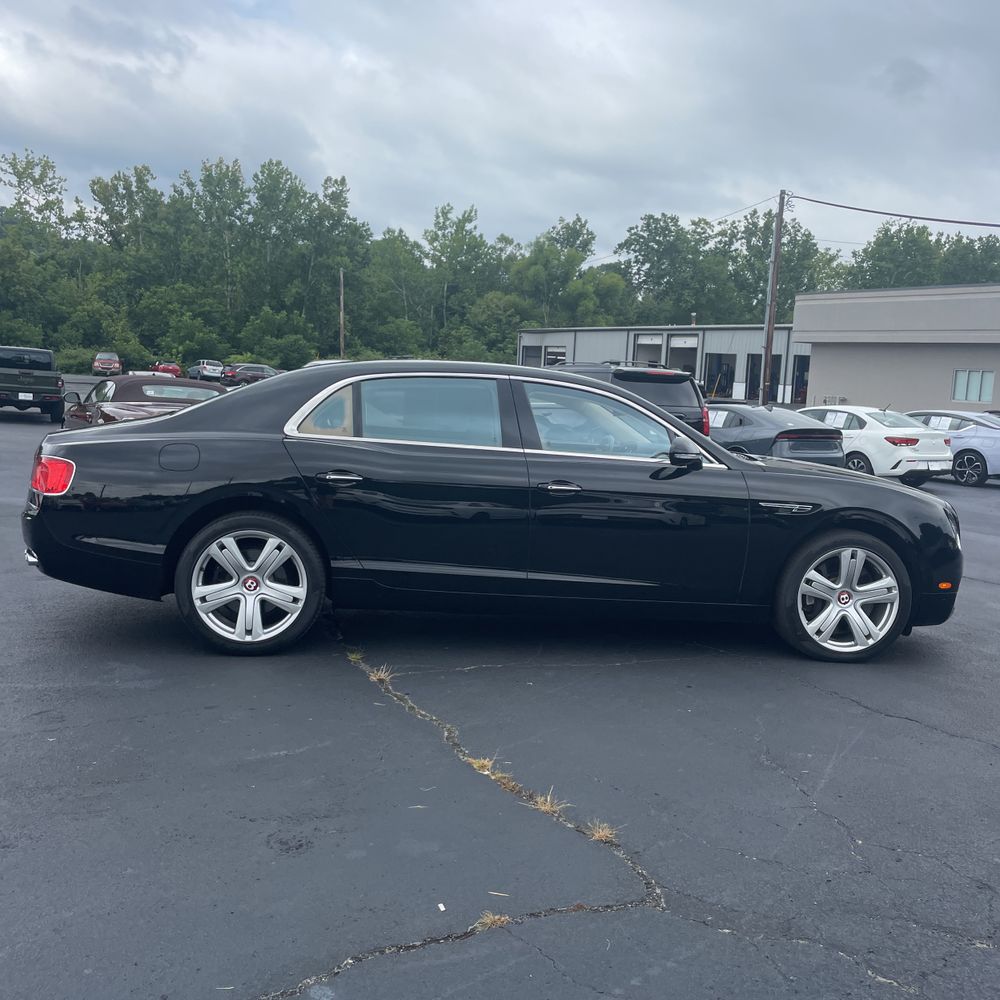 2015 Bentley Flying Spur Base