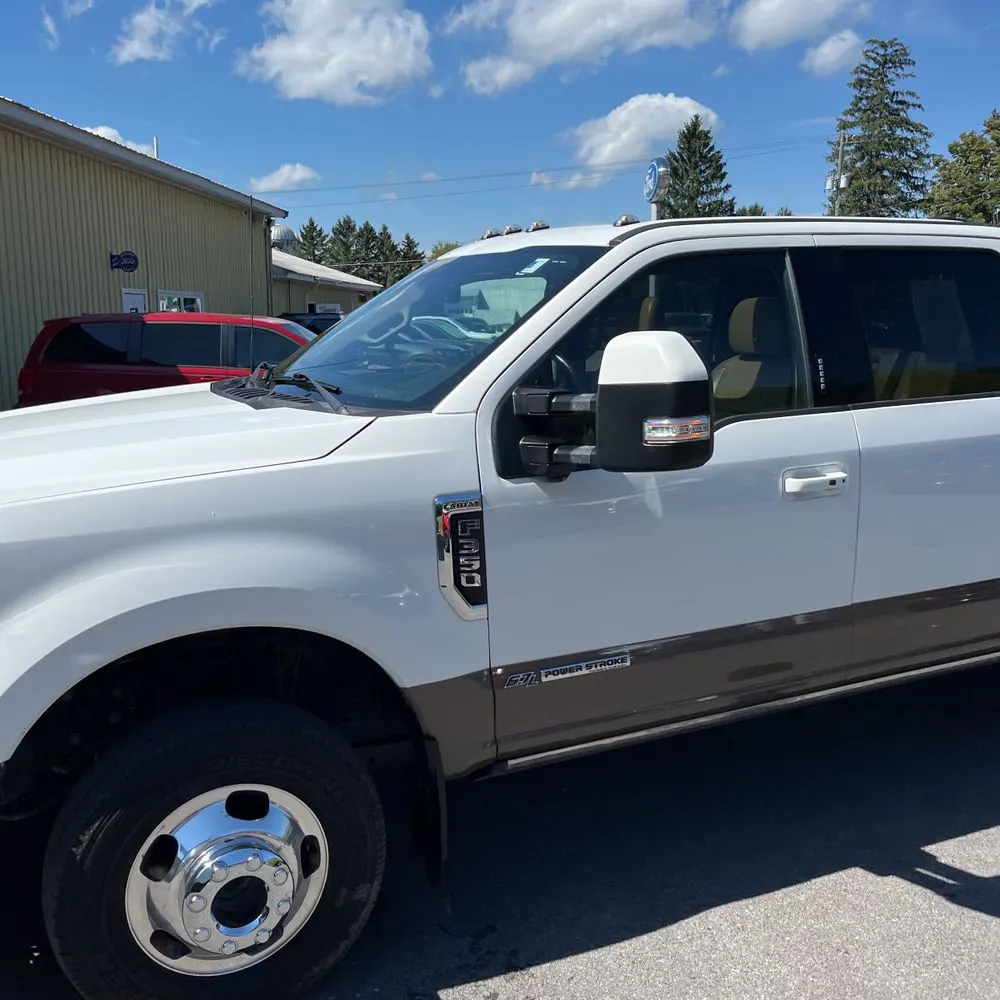 2022 Ford F-350 Super Duty Lariat