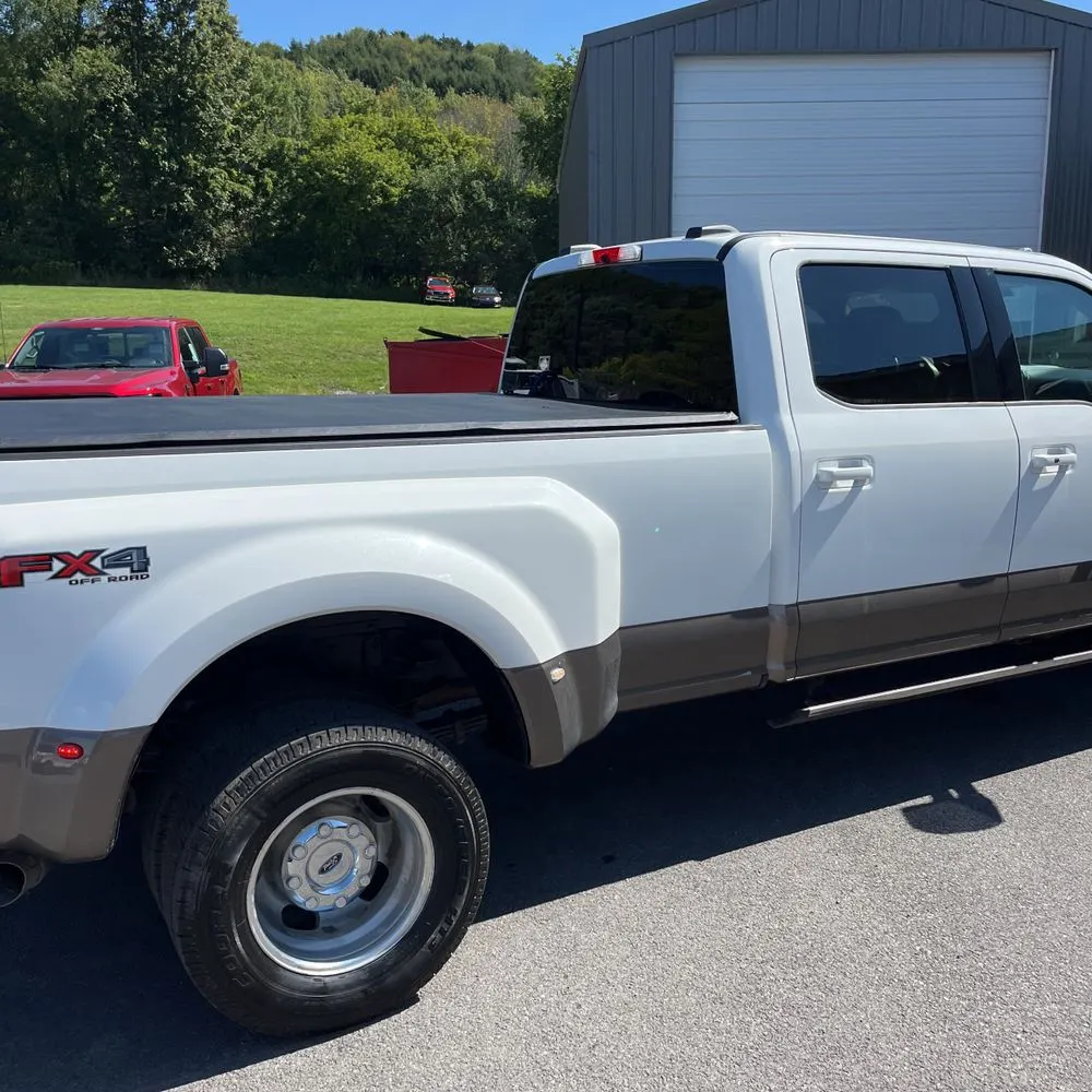 2022 Ford F-350 Super Duty Lariat