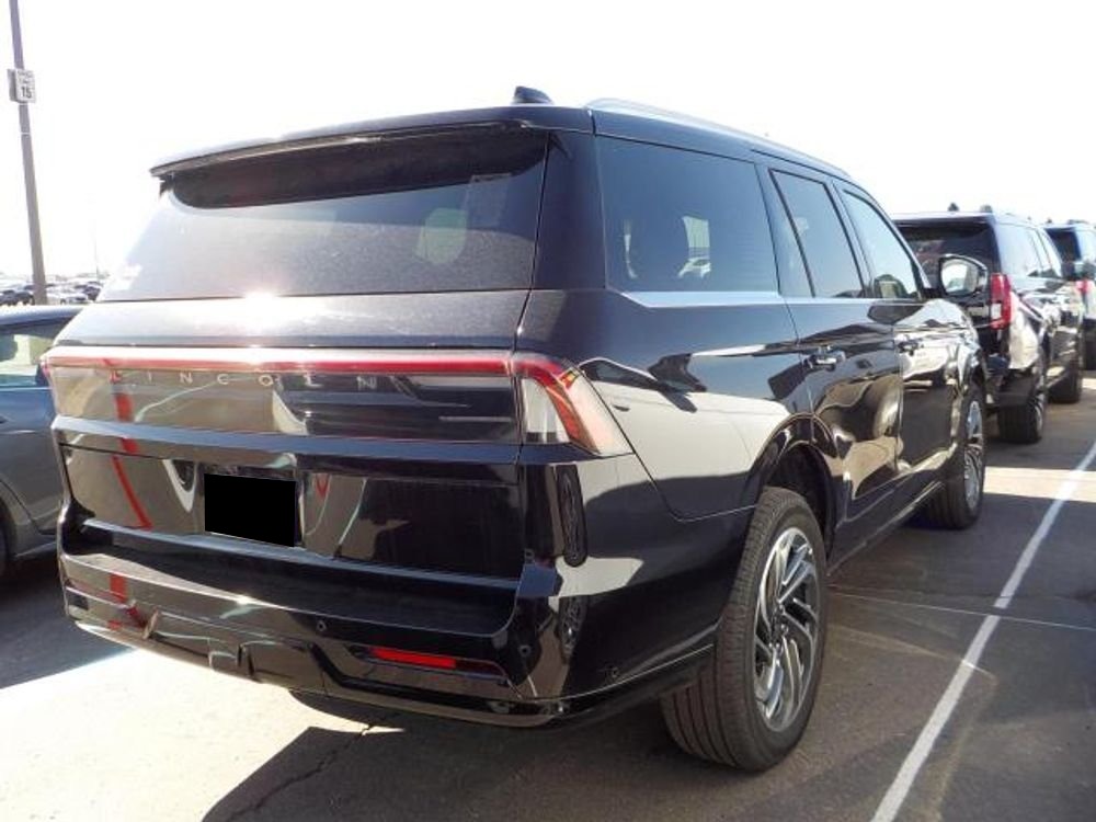 2025 Lincoln Navigator Reserve