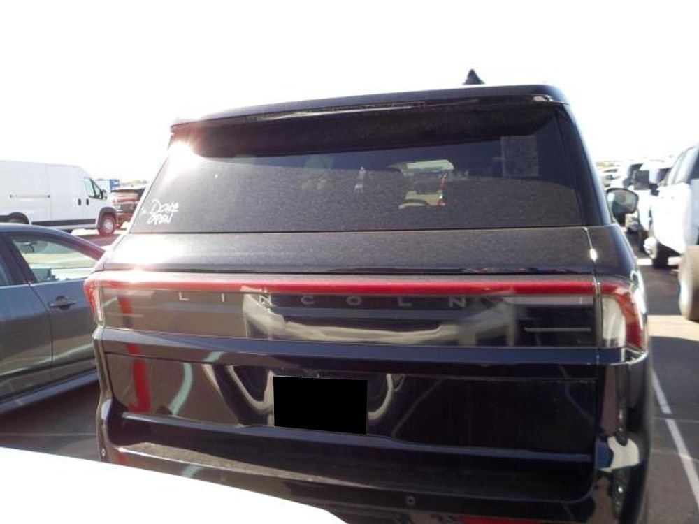 2025 Lincoln Navigator Reserve