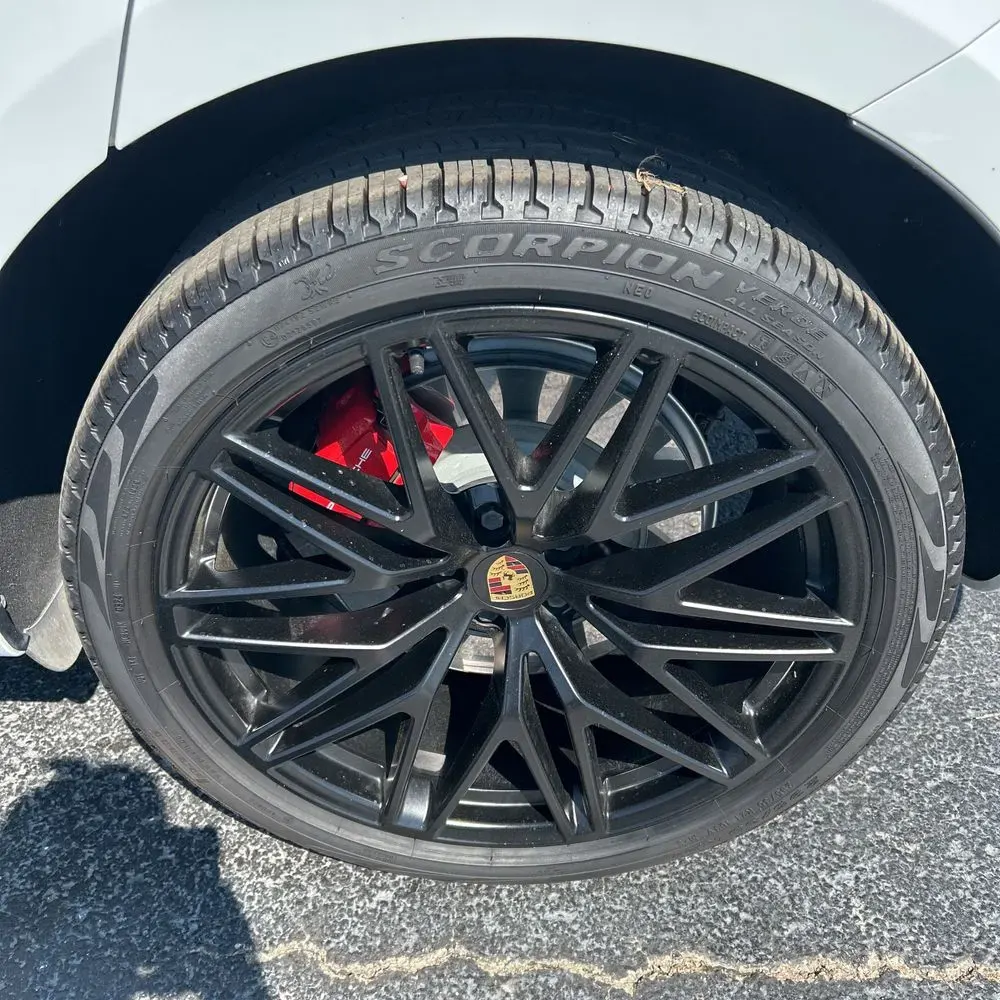 2023 Porsche Macan GTS