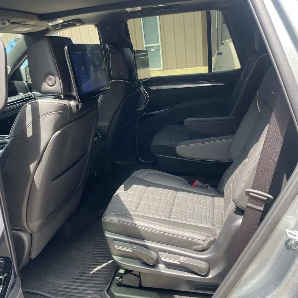 2025 Cadillac Escalade-V Base