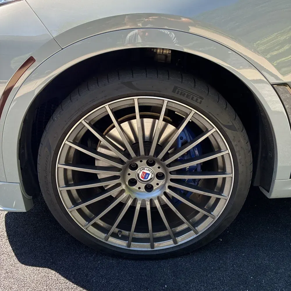 2024 BMW X7 Alpina XB7