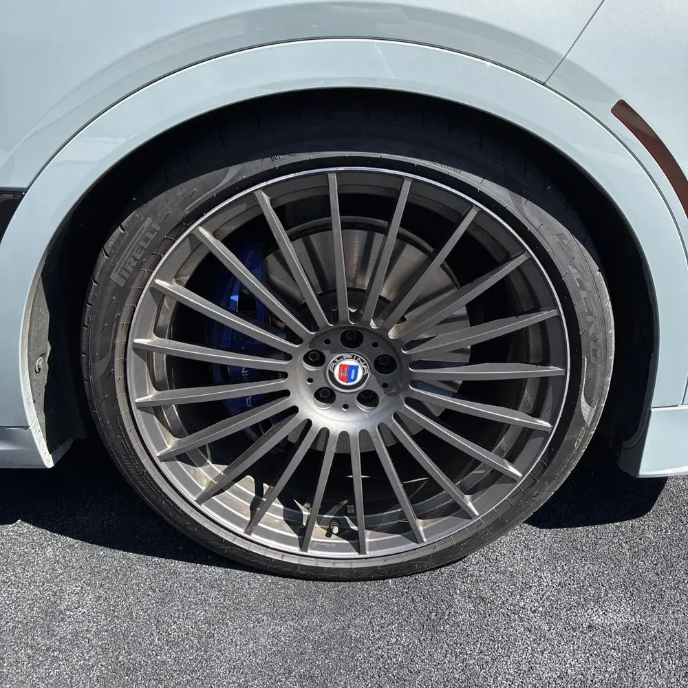 2024 BMW X7 Alpina XB7