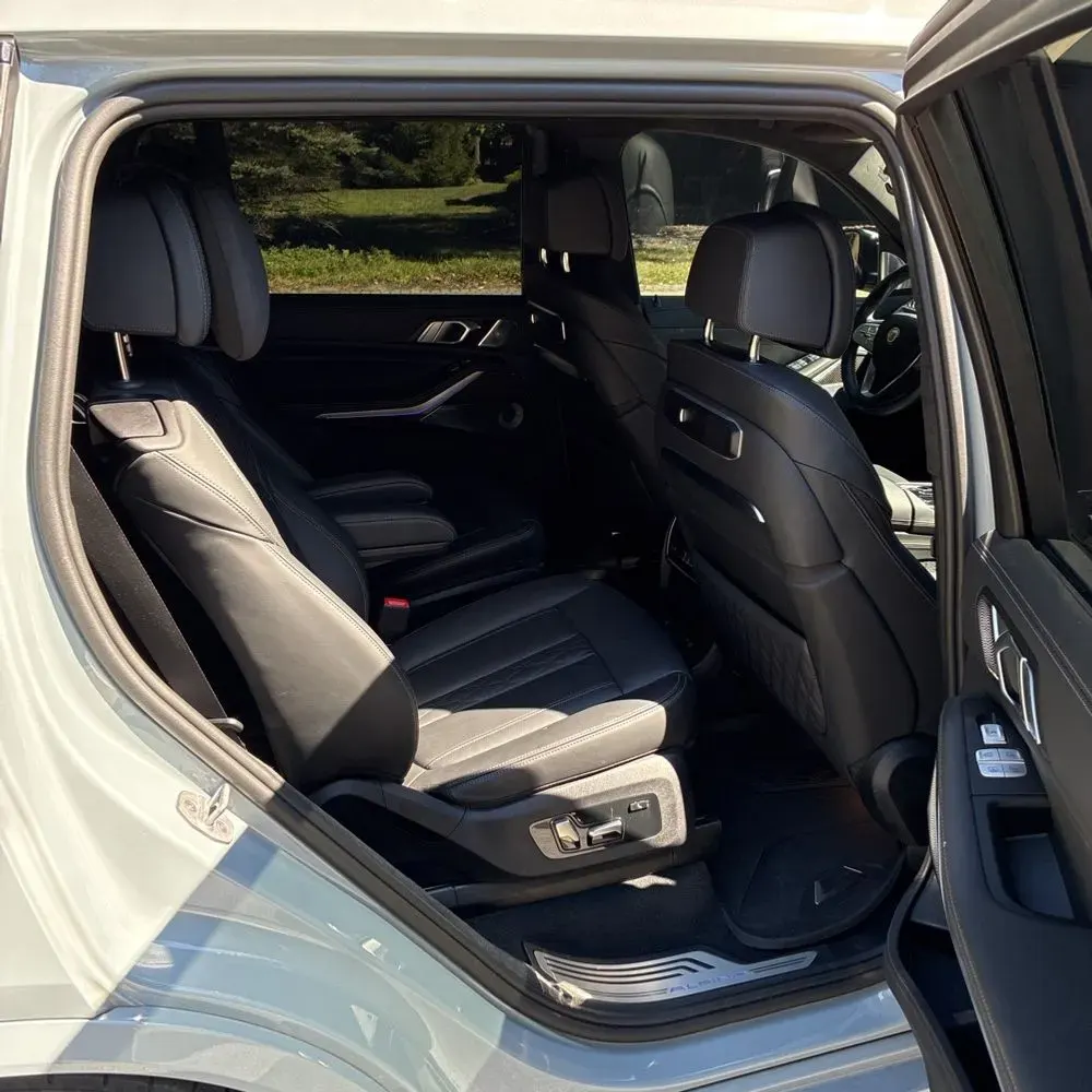 2024 BMW X7 Alpina XB7