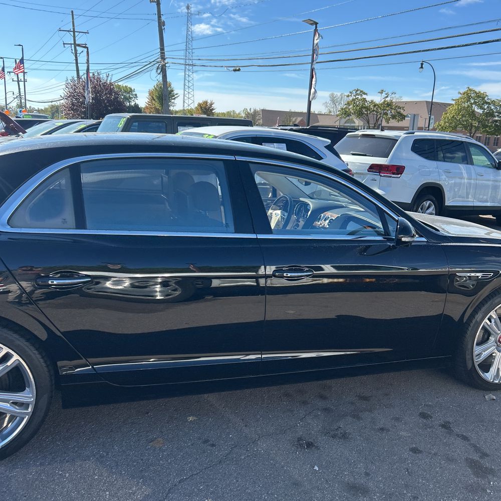 2015 Bentley  Flying Spur  Base