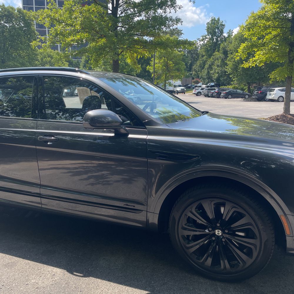 2024 Bentley Bentayga Base
