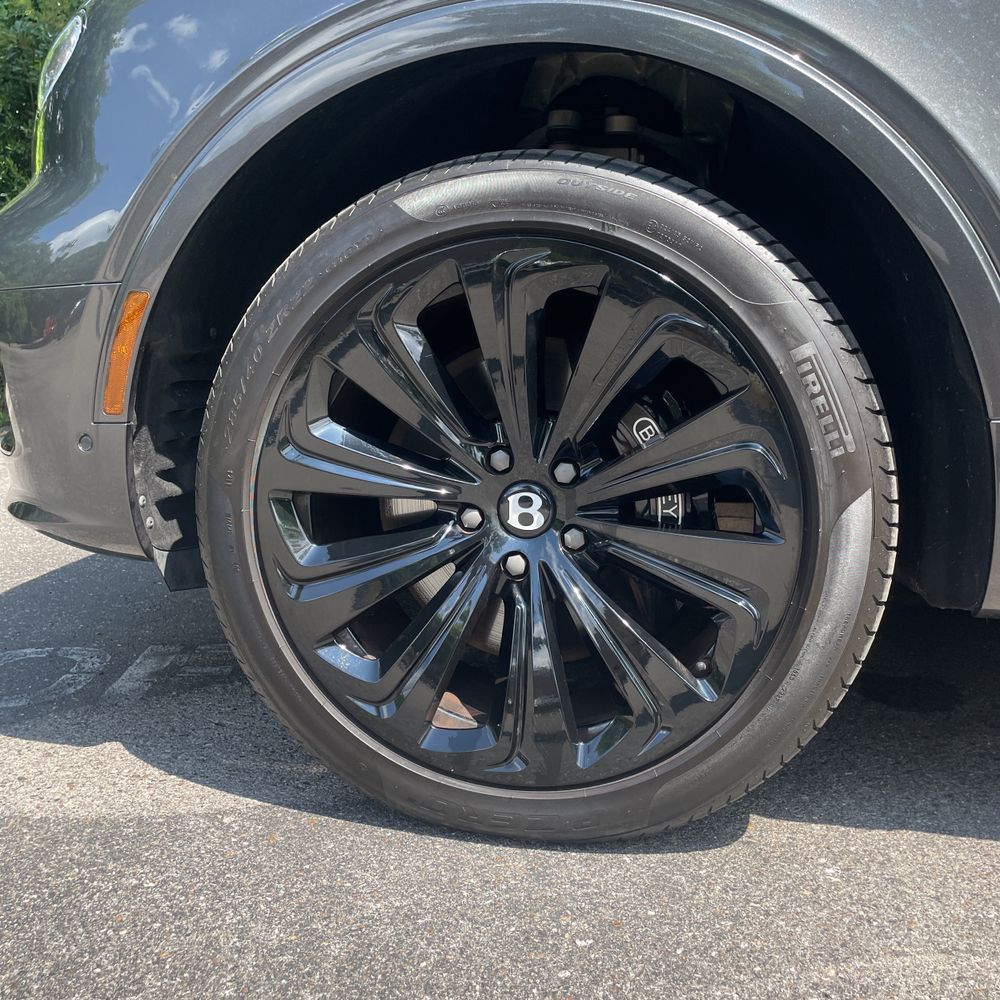 2024 Bentley Bentayga Base