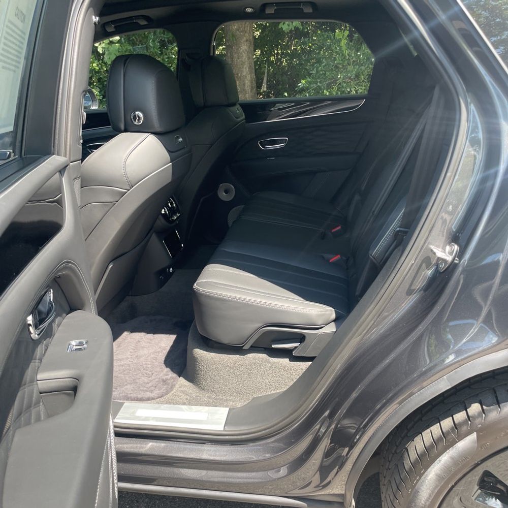 2024 Bentley Bentayga Base