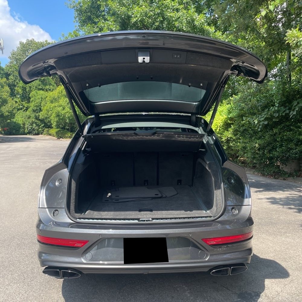 2024 Bentley Bentayga Base