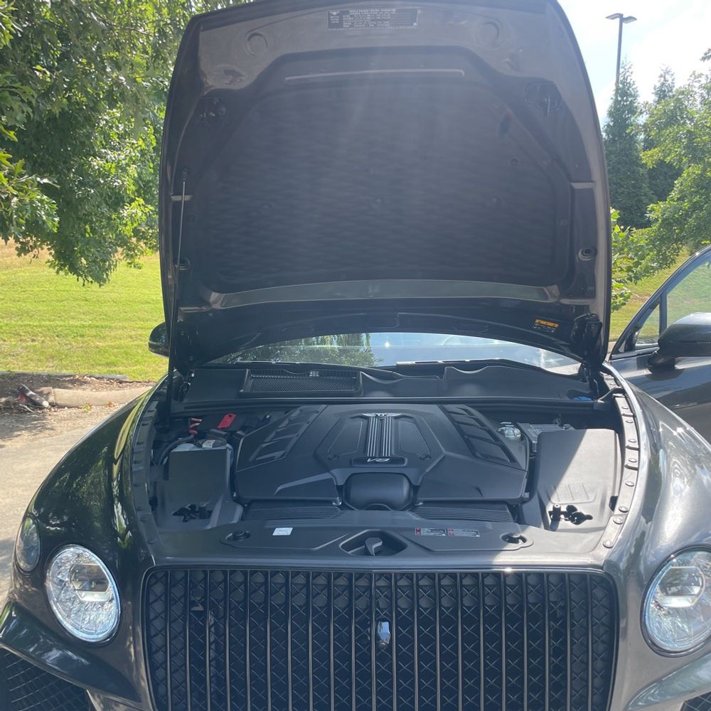 2024 Bentley Bentayga Base