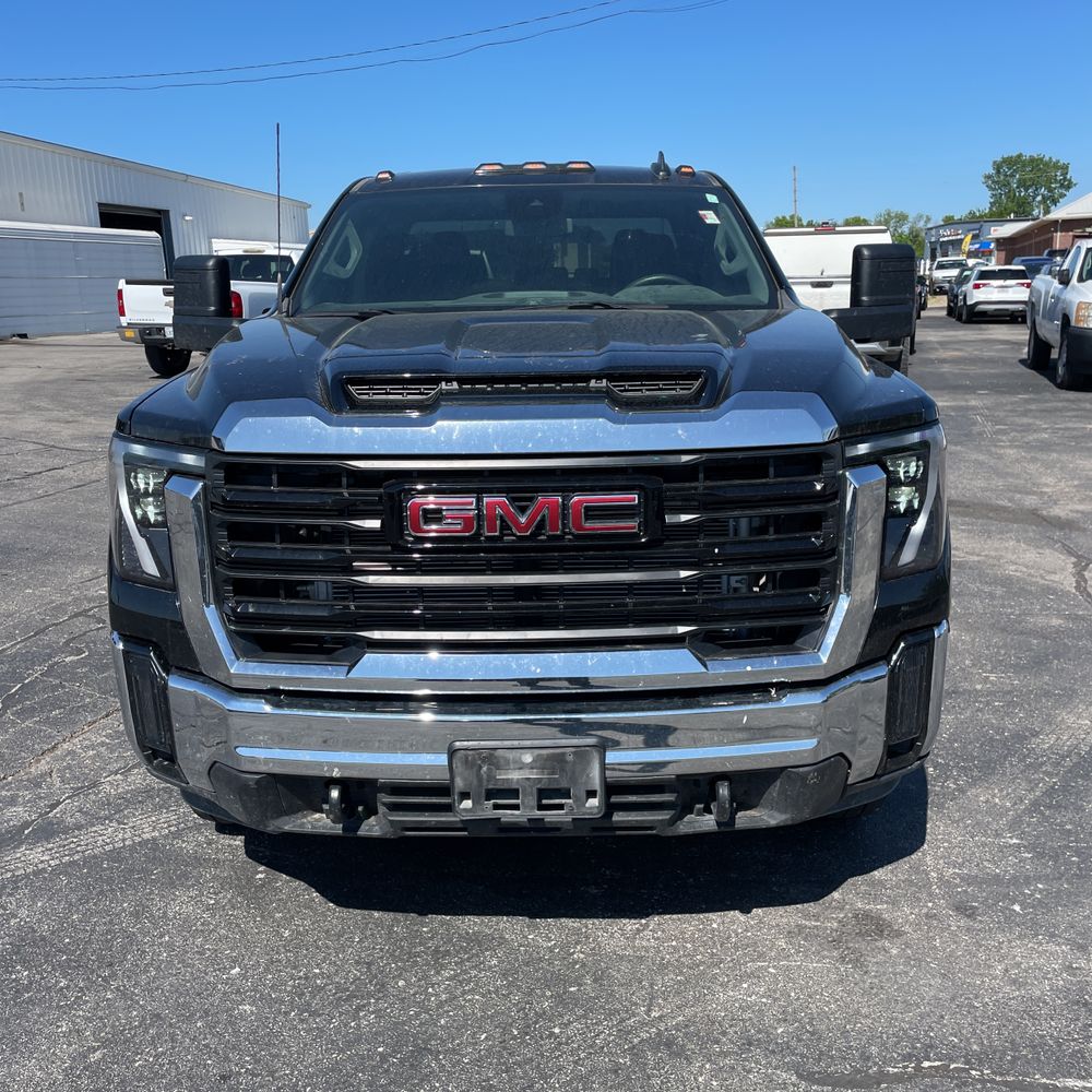 2024 GMC Sierra 3500HD Pro