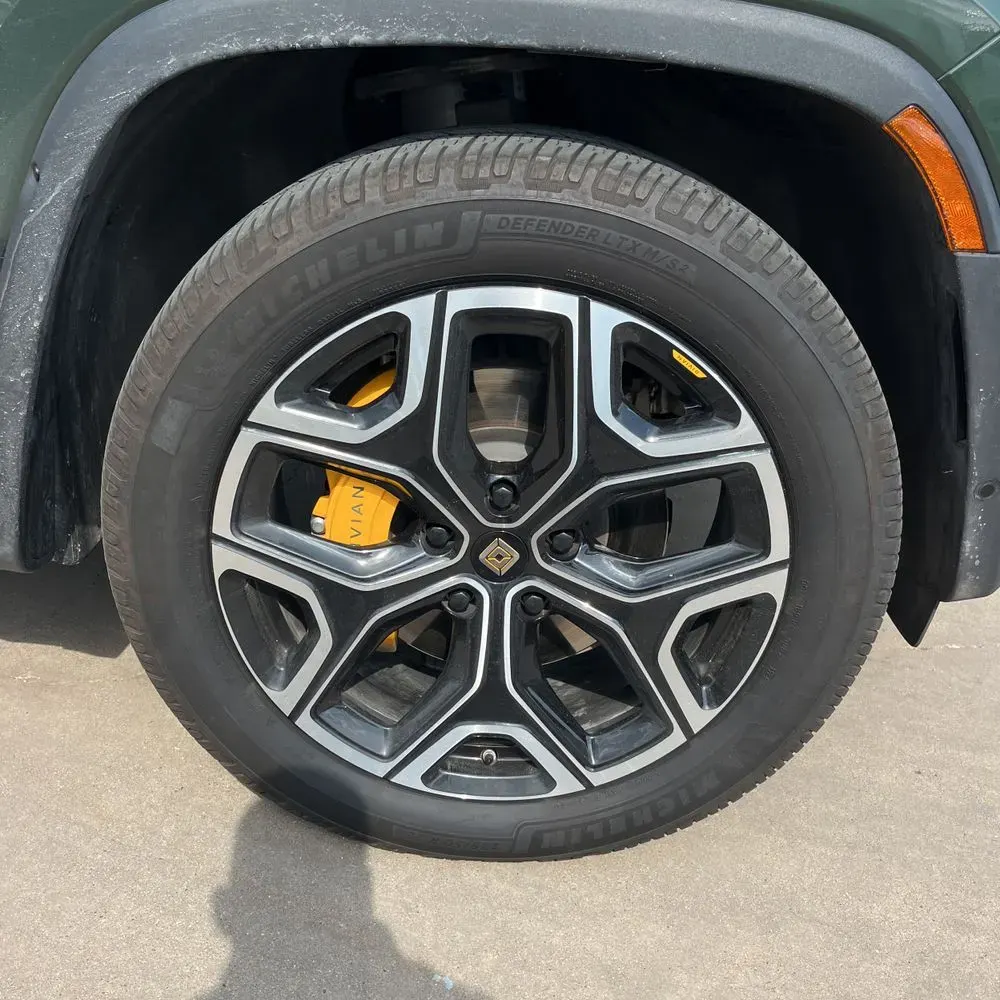 2022 Rivian R1S Launch Edition