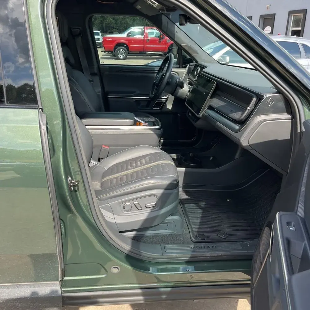 2022 Rivian R1S Launch Edition