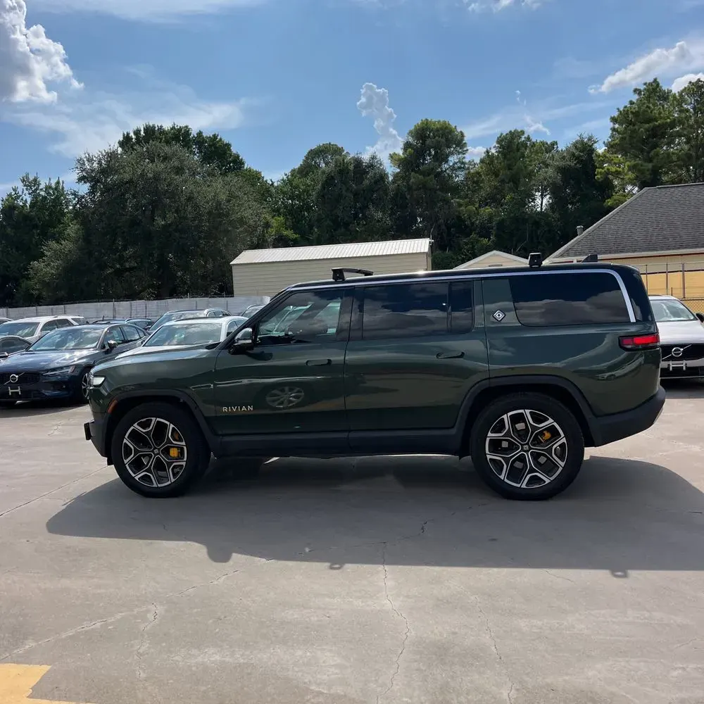 2022 Rivian R1S Launch Edition