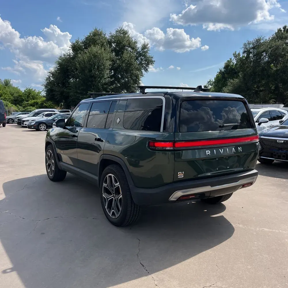 2022 Rivian R1S Launch Edition