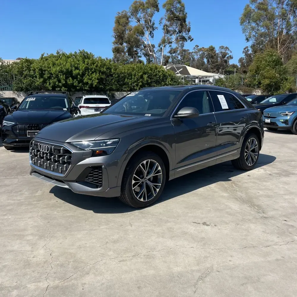 2025 Audi Q8 Premium 55