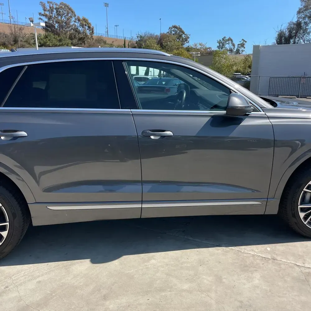2025 Audi Q8 Premium 55