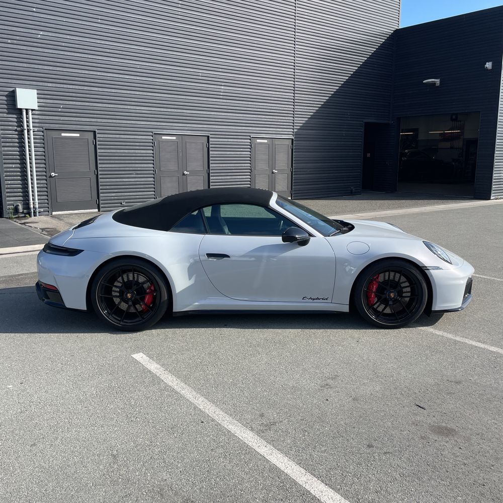 2025 Porsche 911 Carrera GTS