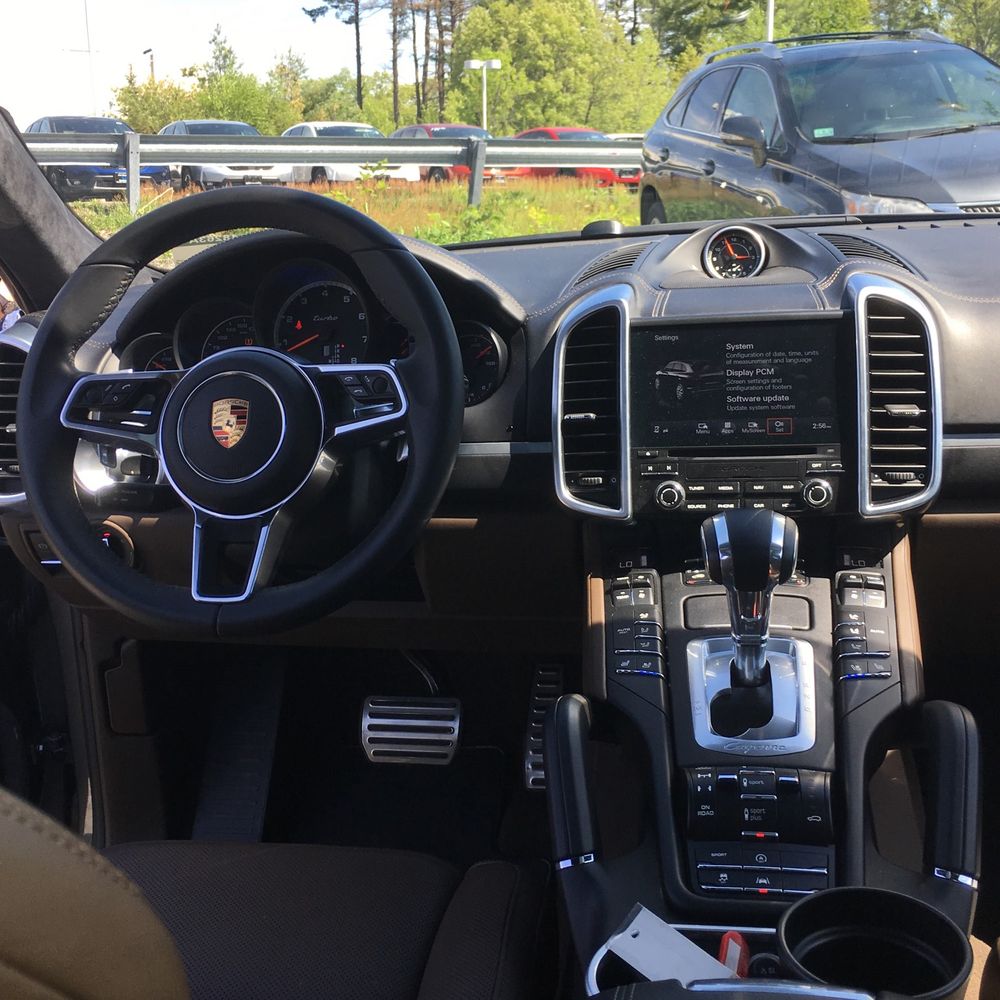 2017 Porsche Cayenne Turbo