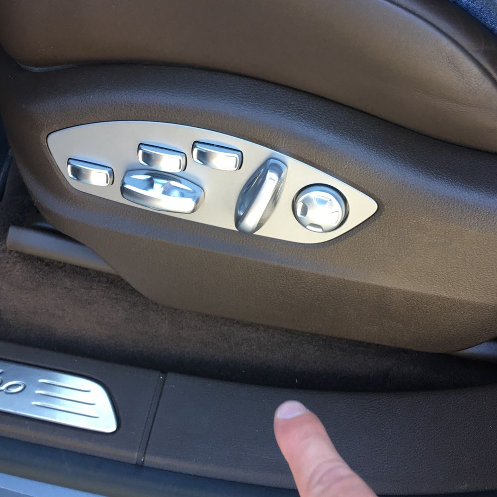 2017 Porsche Cayenne Turbo